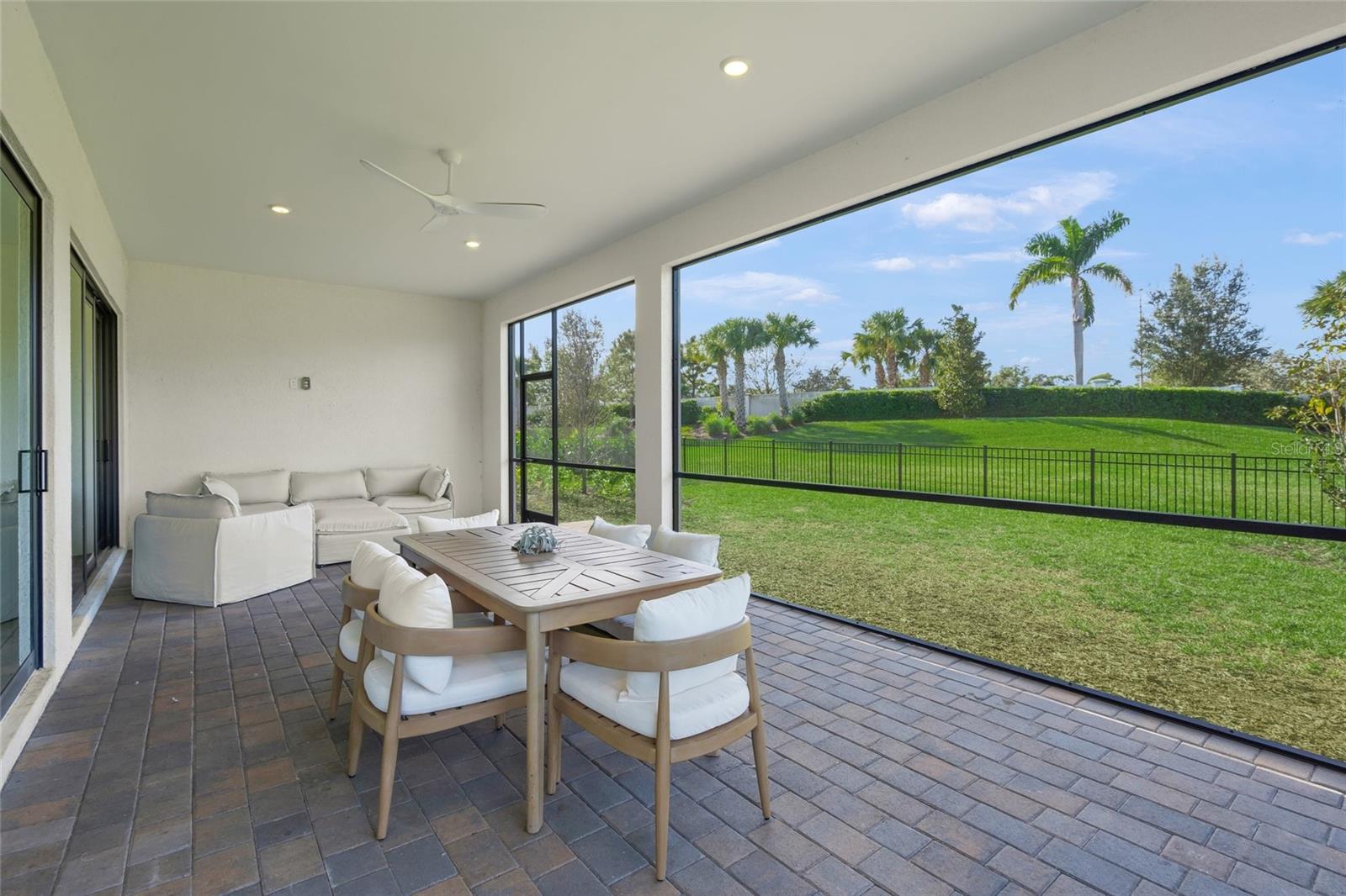 7765 GRANDE SHORES DR