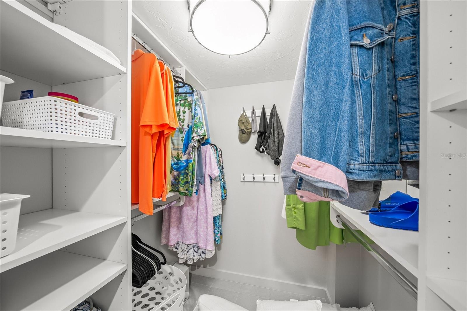 5750 MIDNIGHT PASS RD #704E