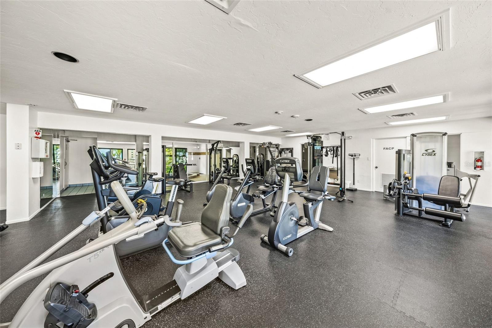 5750 MIDNIGHT PASS RD #704E