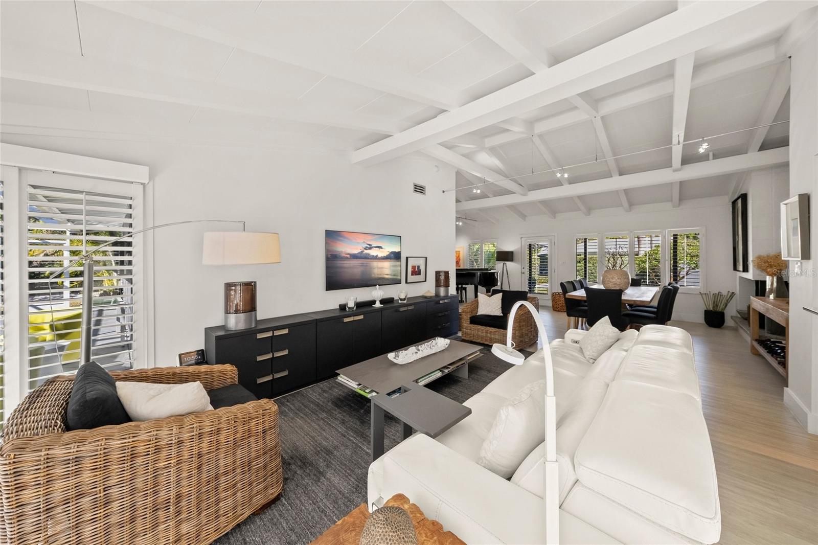 1780 SPRING CREEK DR