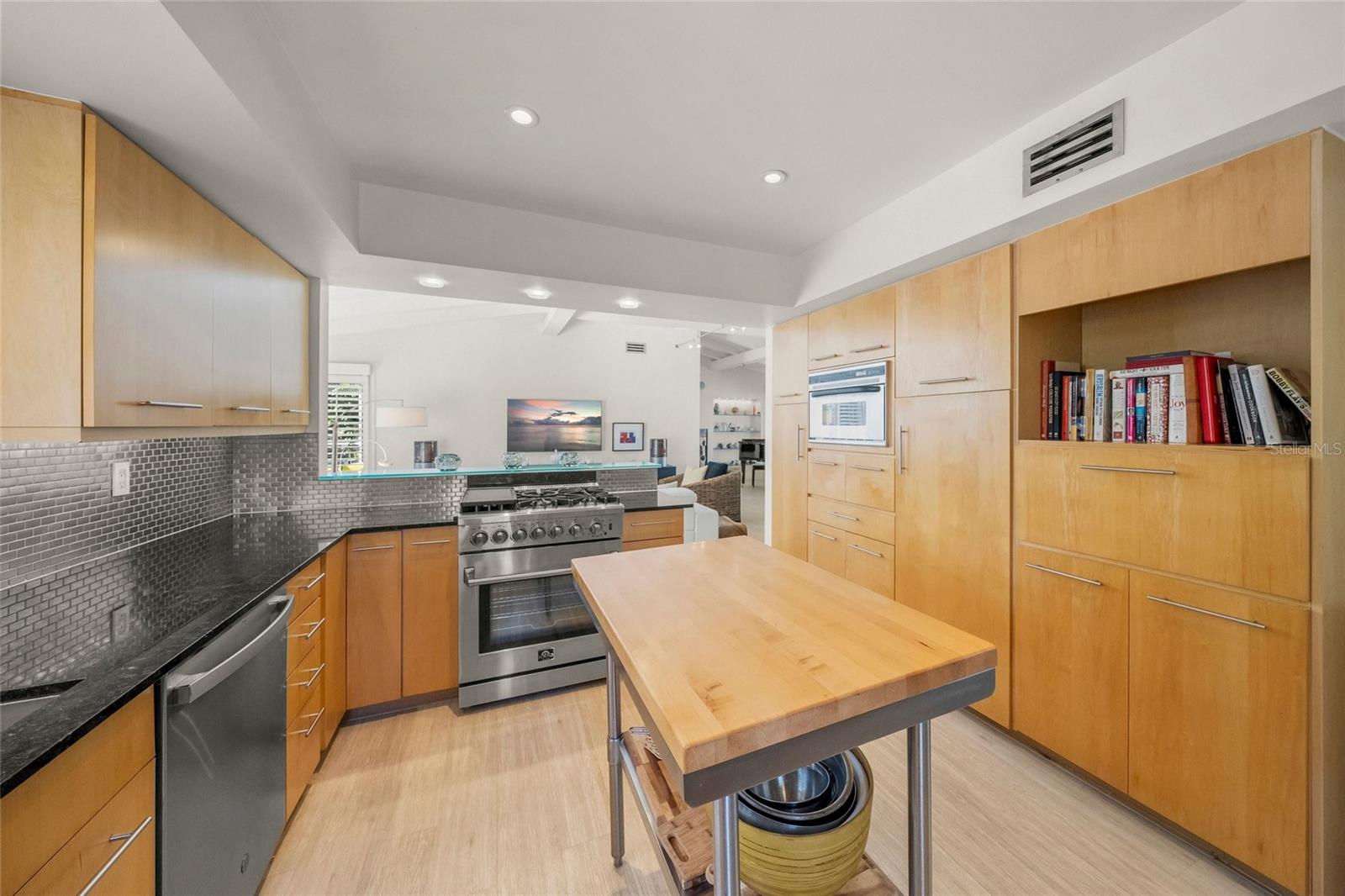 1780 SPRING CREEK DR