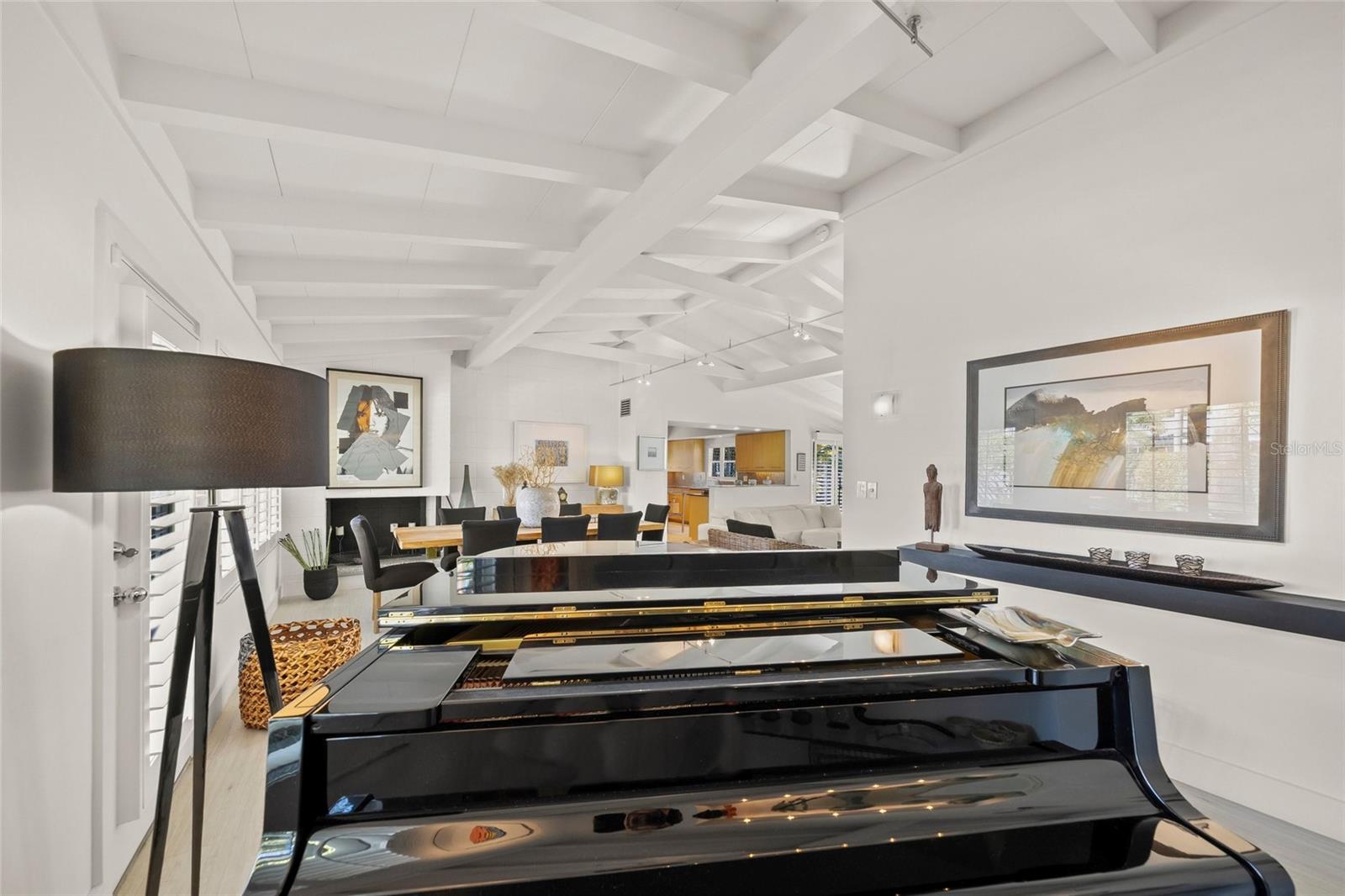 1780 SPRING CREEK DR