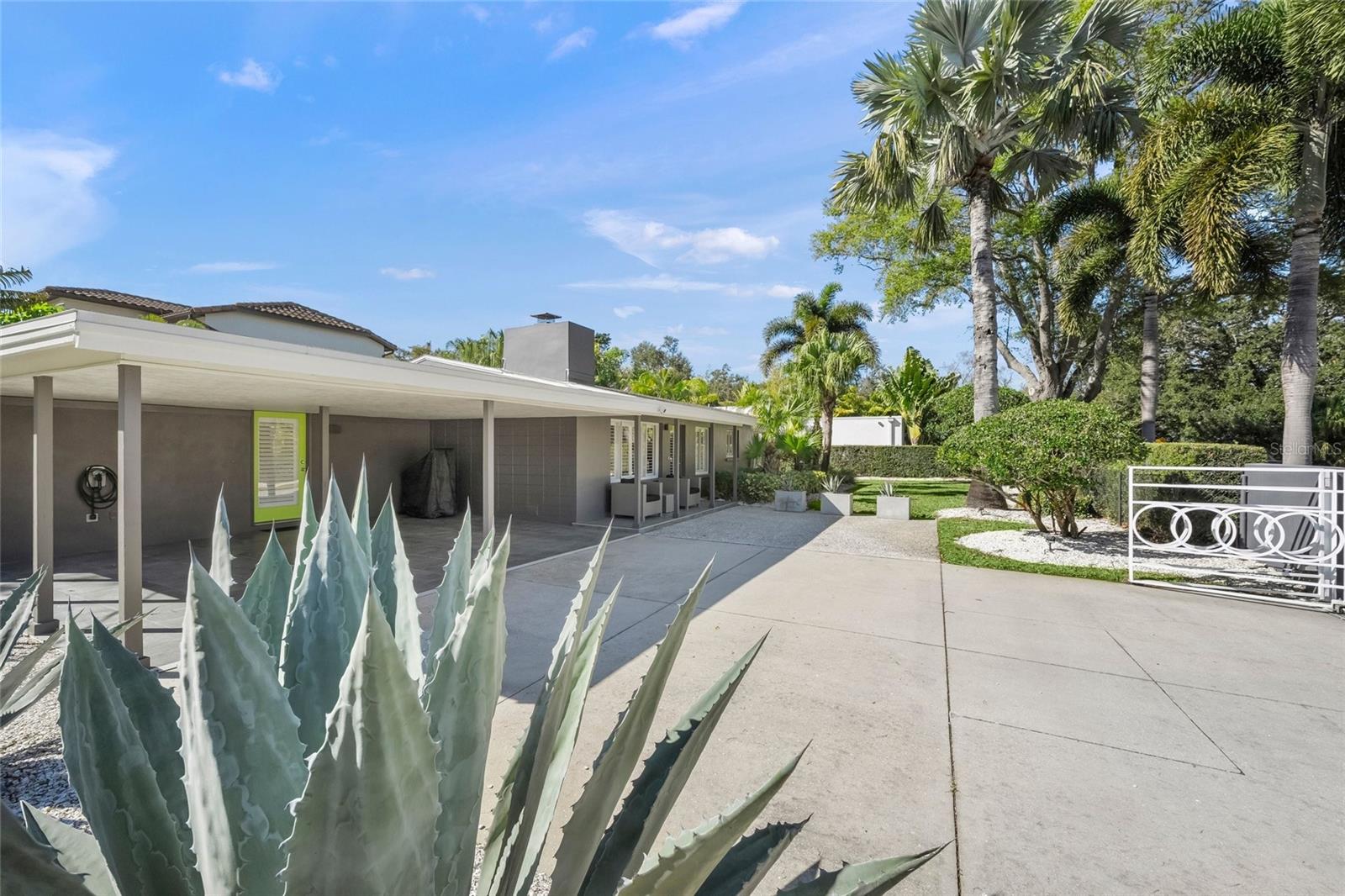 1780 SPRING CREEK DR