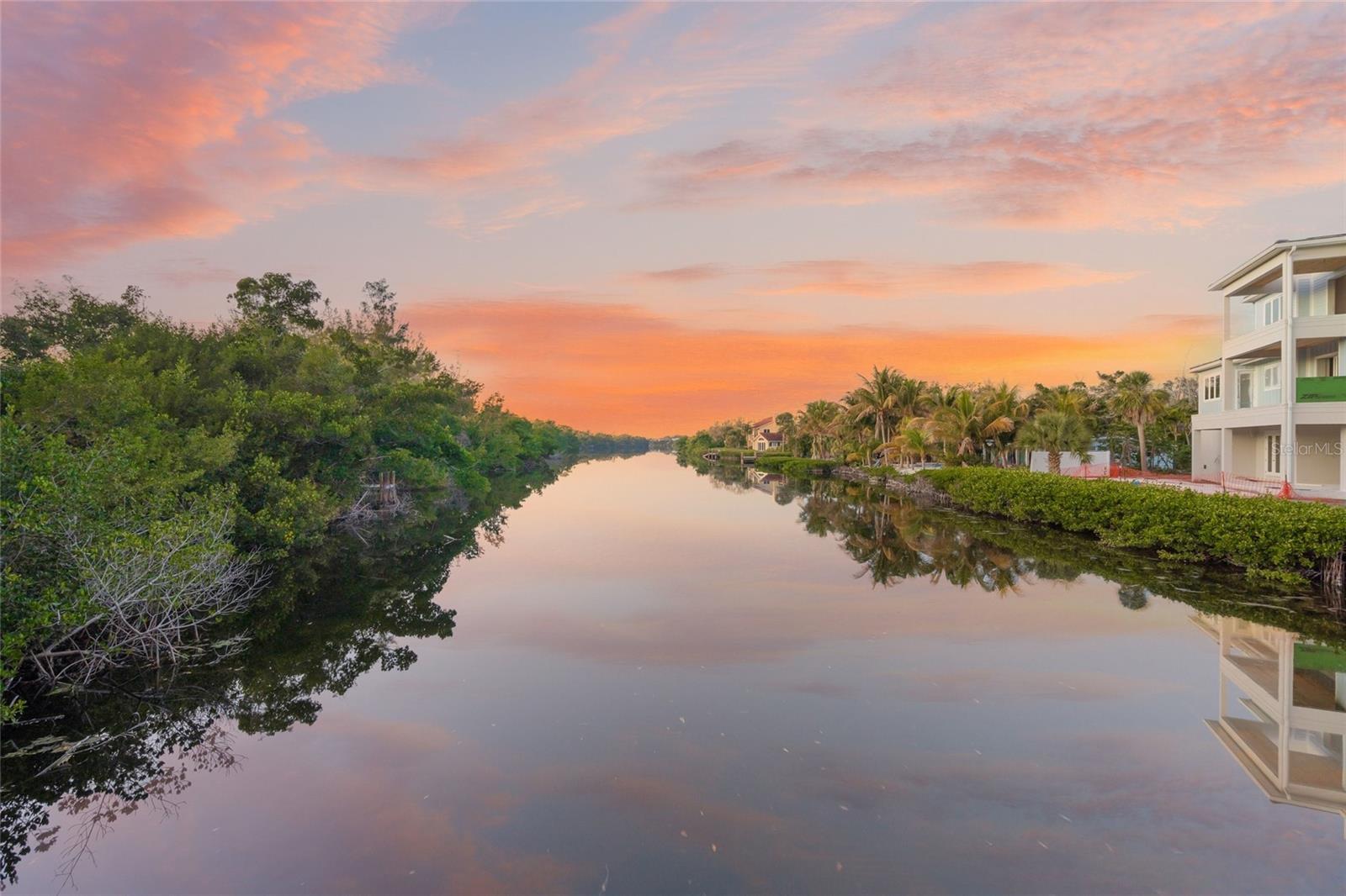 8560 HERON LAGOON CIR