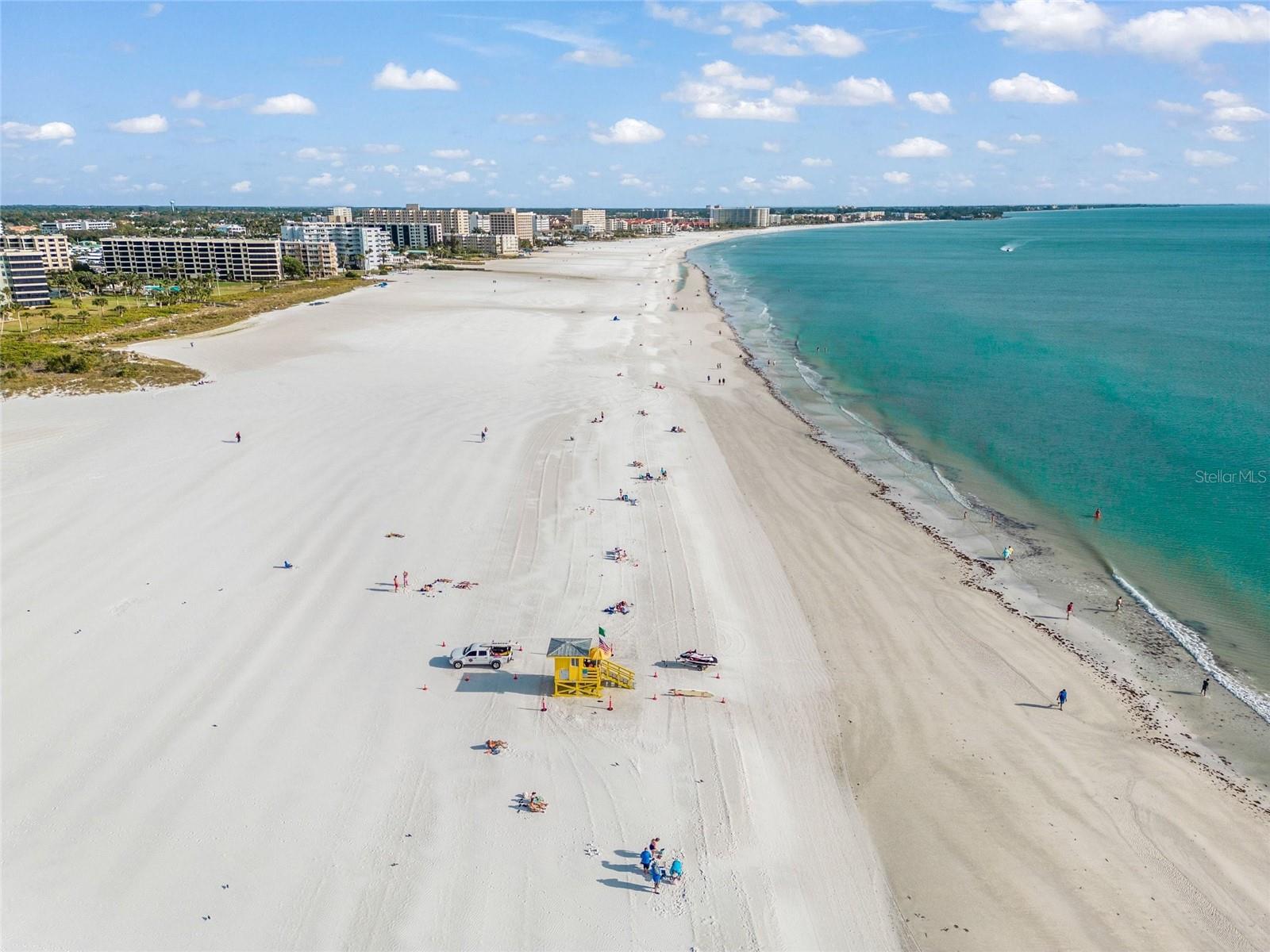 8560 HERON LAGOON CIR