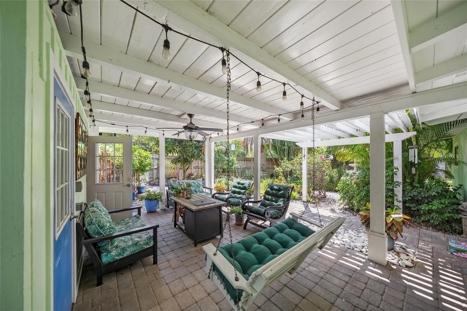 3424 OLD OAK DR