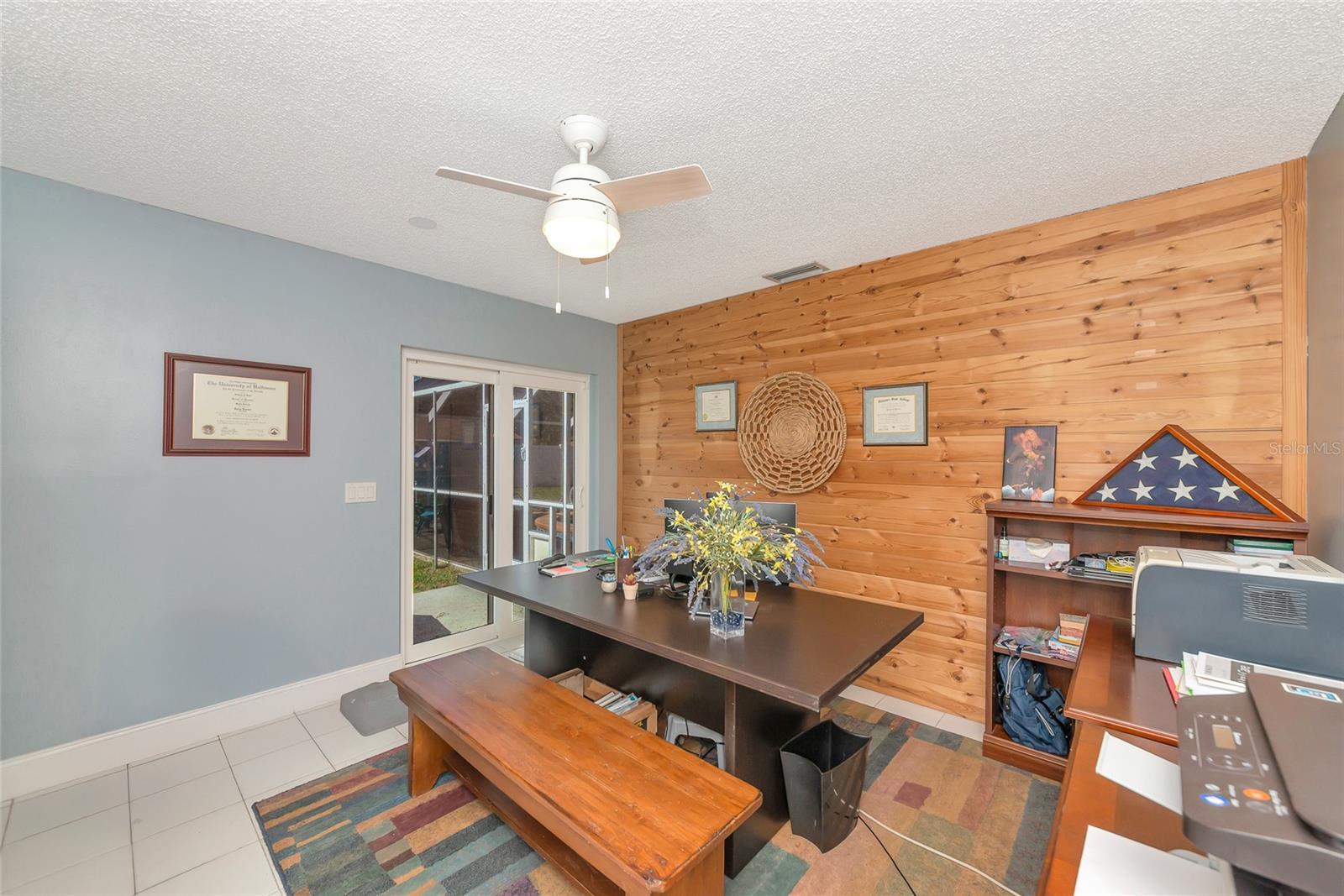 1403 VIOLA DR