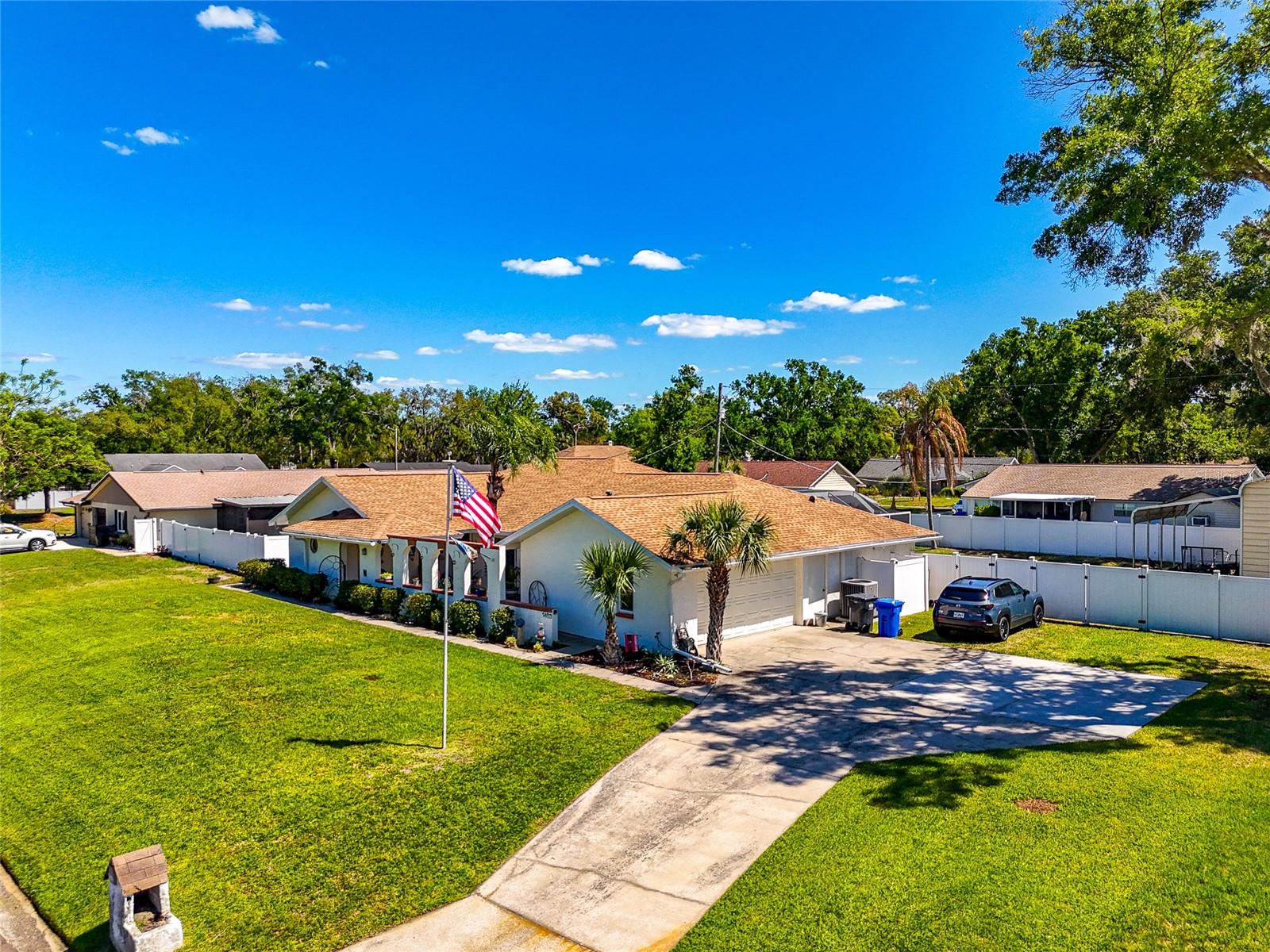 1403 VIOLA DR