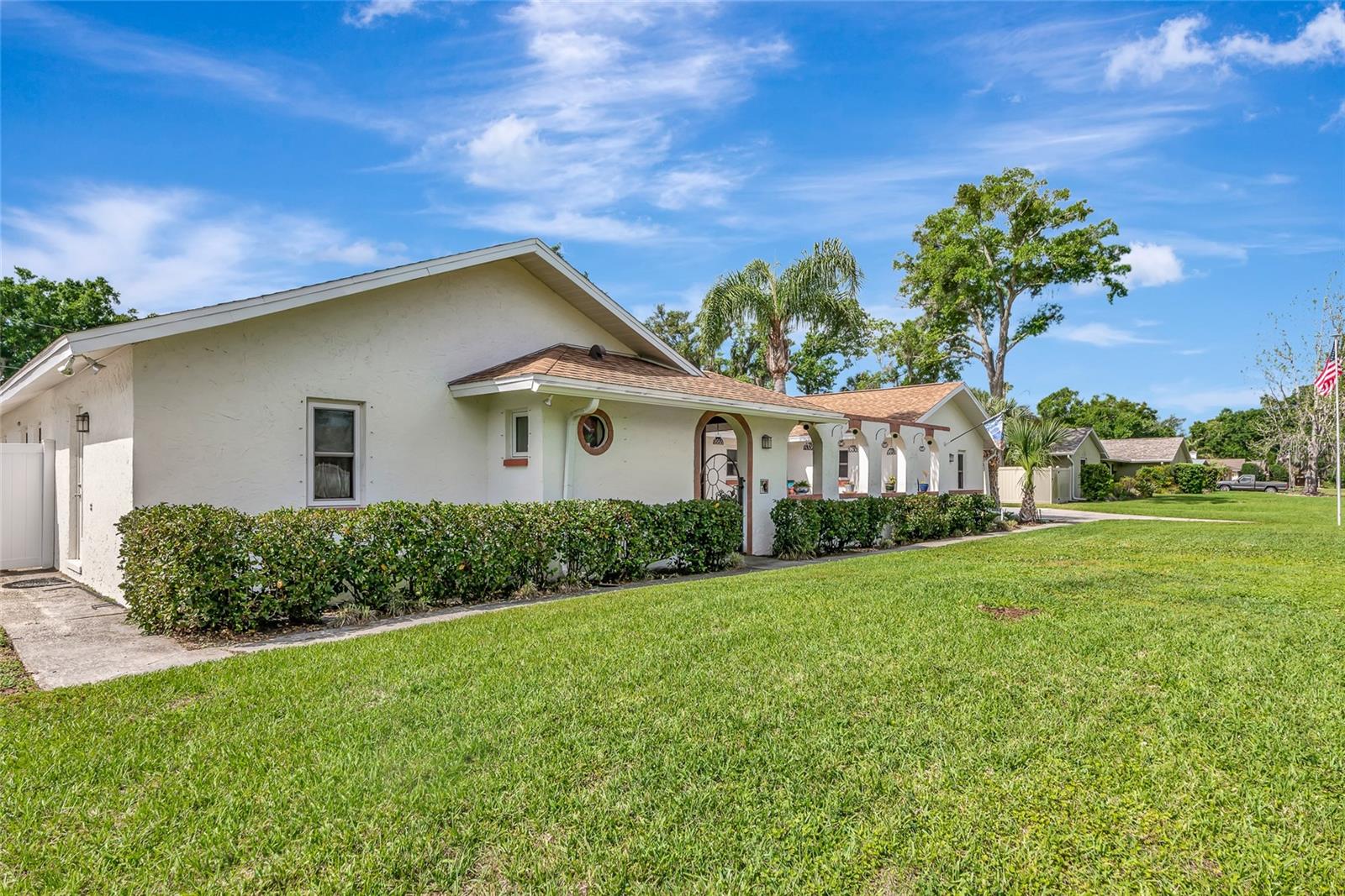 1403 VIOLA DR