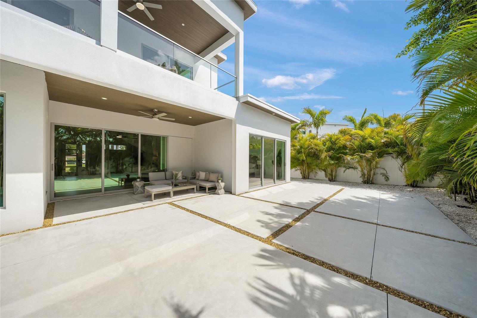 2532 FRUIT TREE DR