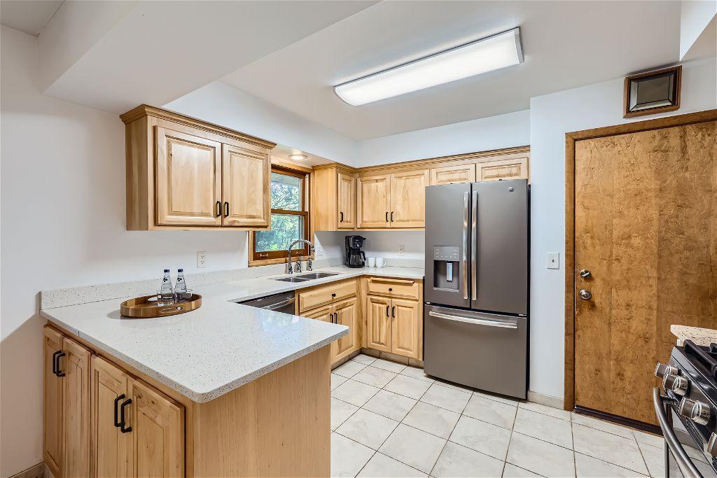 908 County Road C2 W