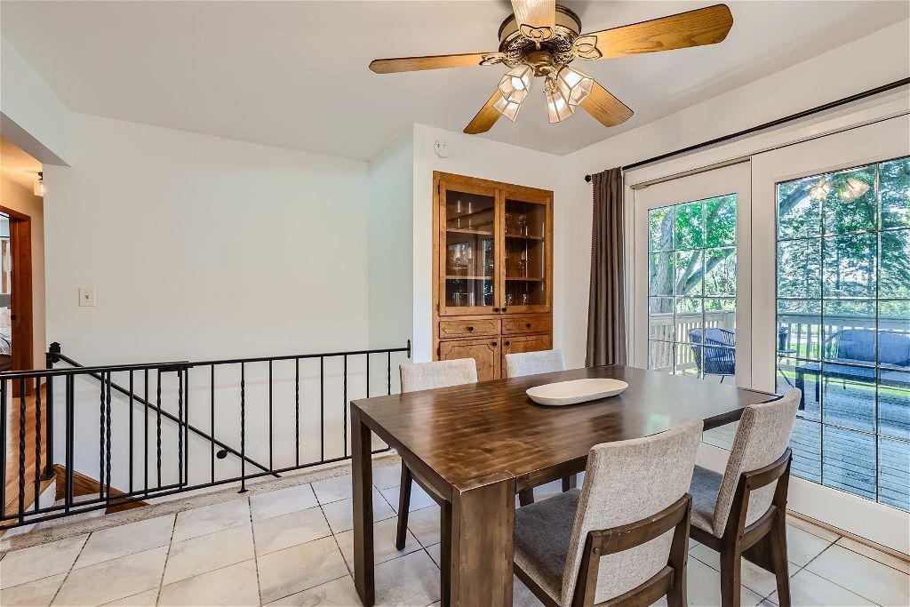 908 County Road C2 W