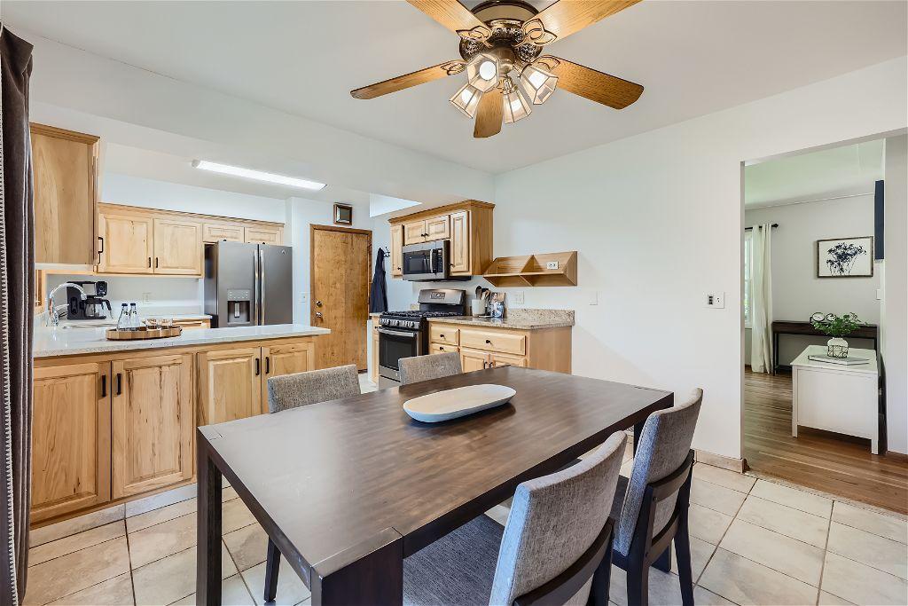 908 County Road C2 W