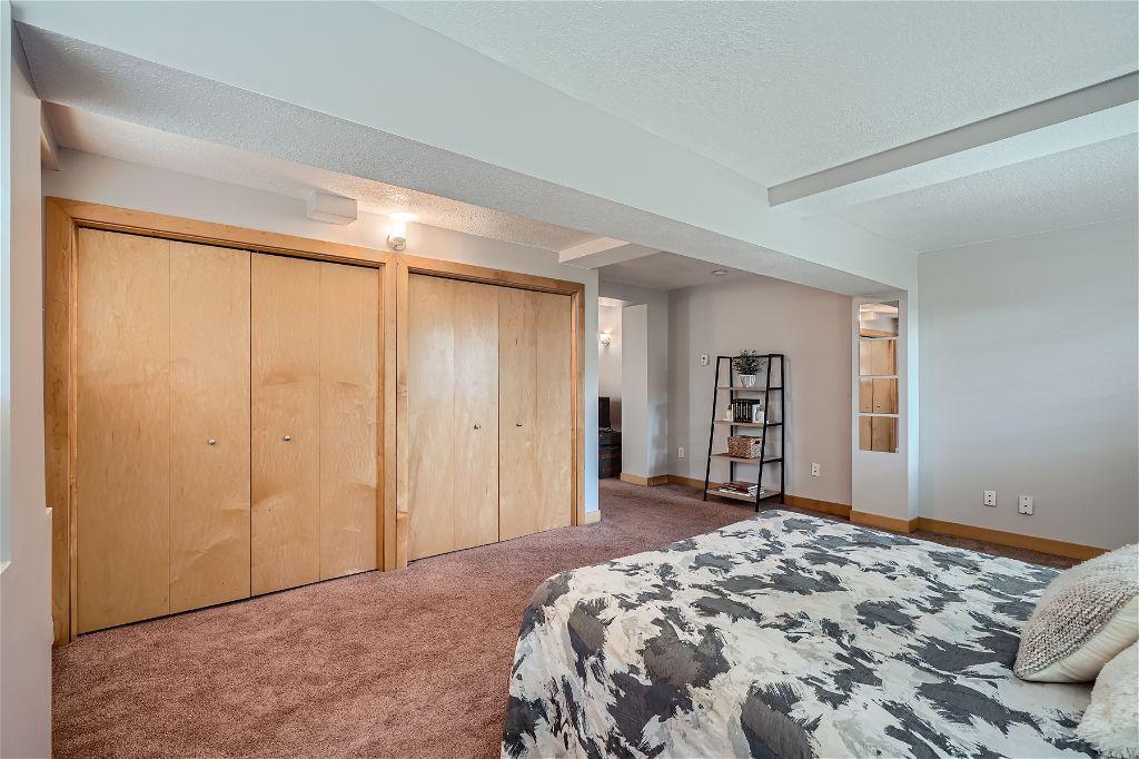 319 W 47th Street Unit: 6