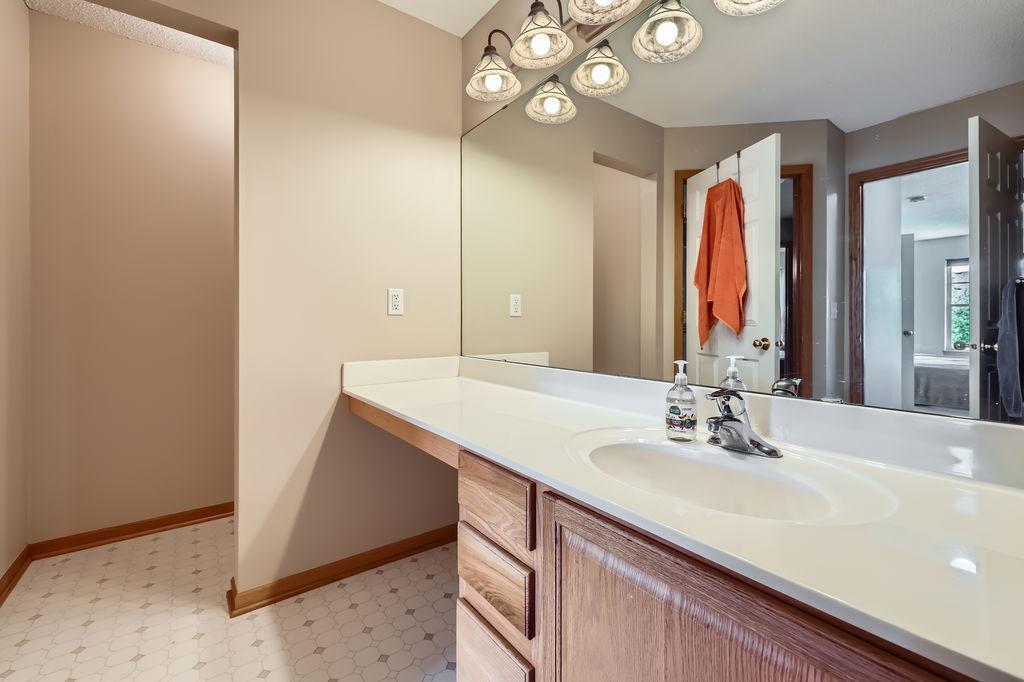 11182 204th Street W Unit: 908
