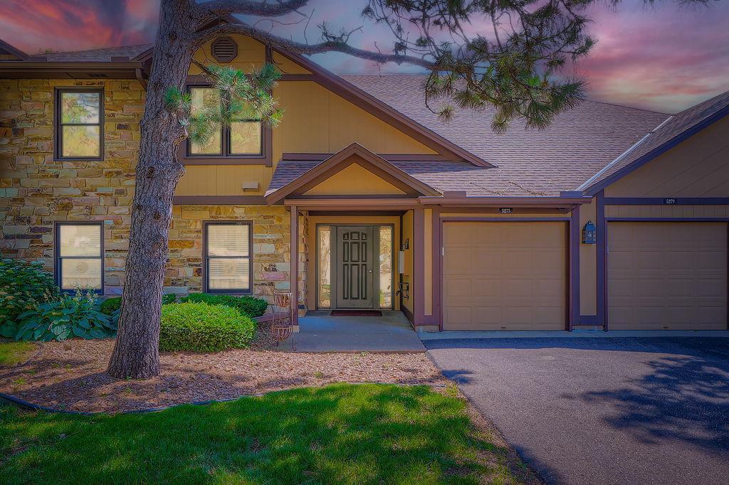 5275 Balmoral Lane