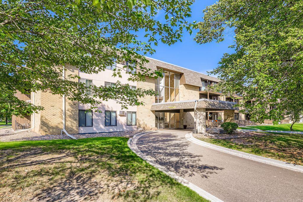 3461 Kent Street Unit: 1002