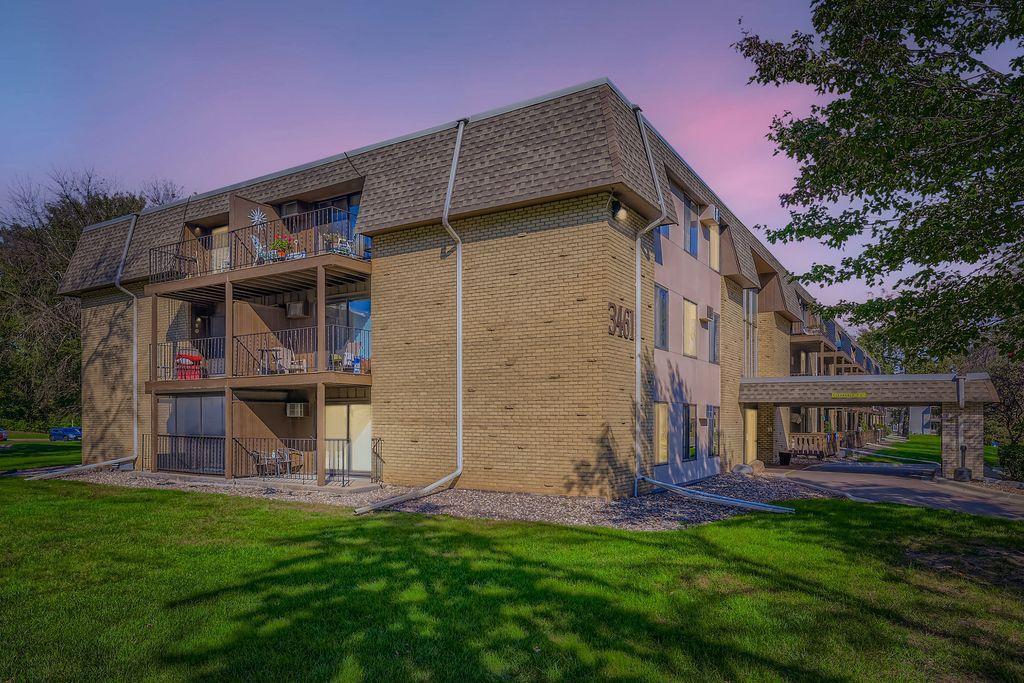 3461 Kent Street Unit: 1002