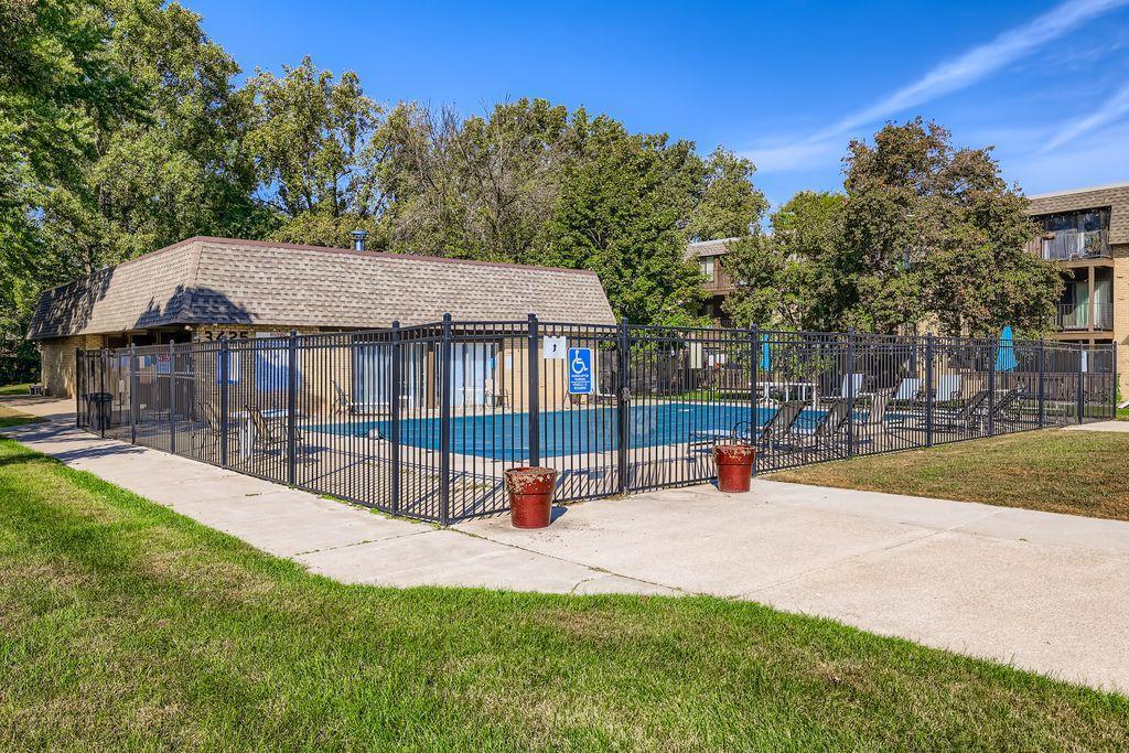 3461 Kent Street Unit: 1002