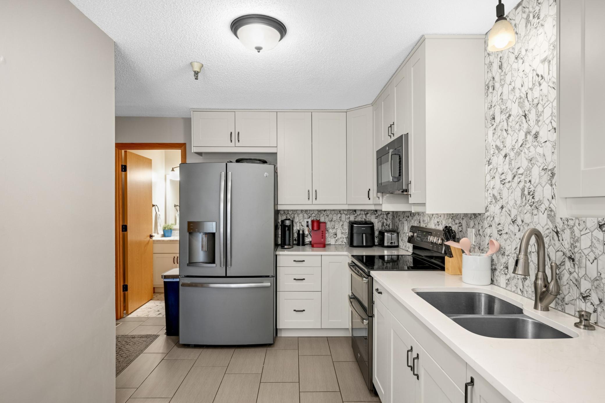 18081 Settlers Way