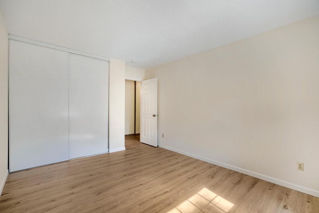 708 Old Settlers Trail Unit: 2