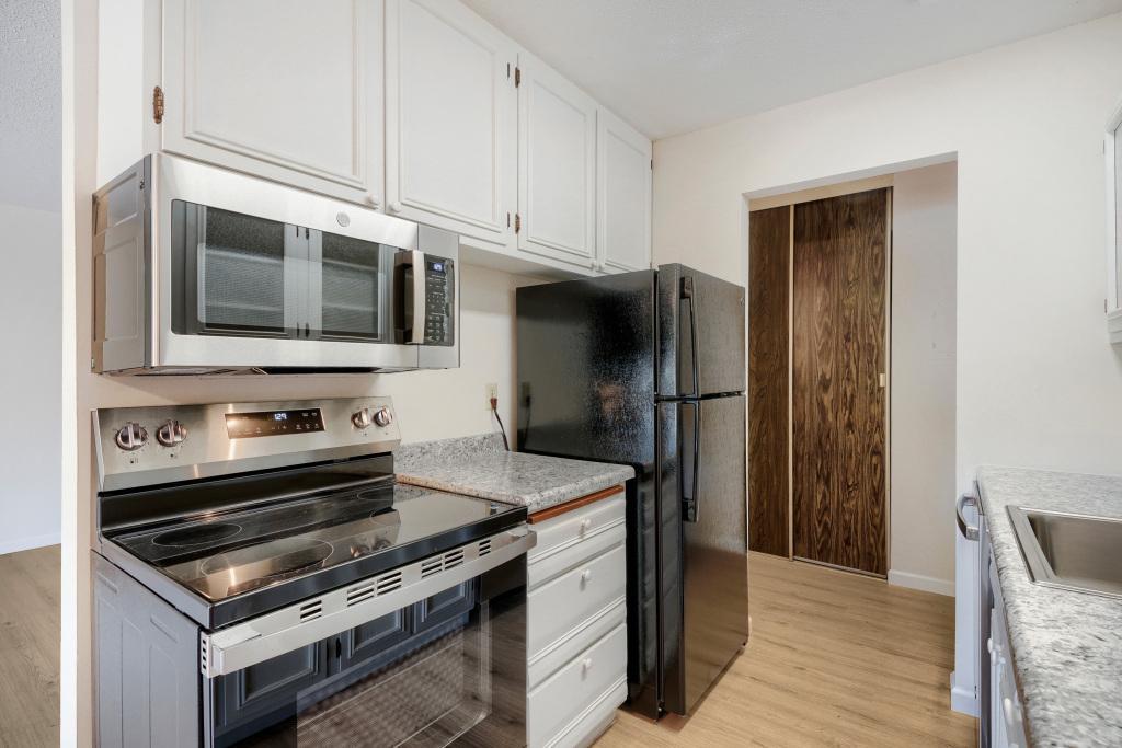 708 Old Settlers Trail Unit: 2