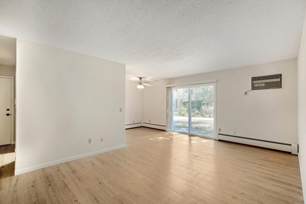 708 Old Settlers Trail Unit: 2
