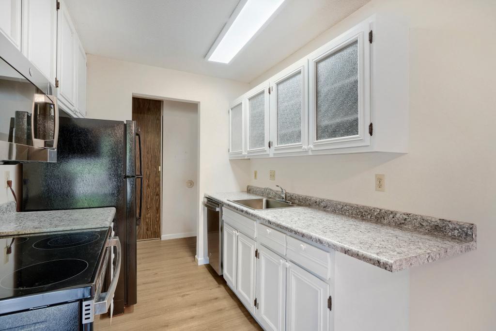 708 Old Settlers Trail Unit: 2