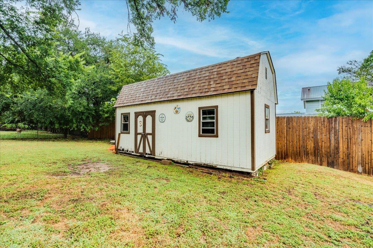 104 Clear Springs RD