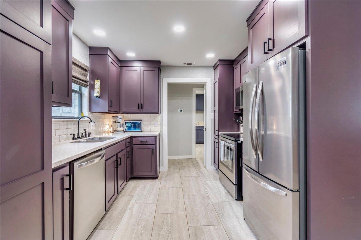 104 Clear Springs RD