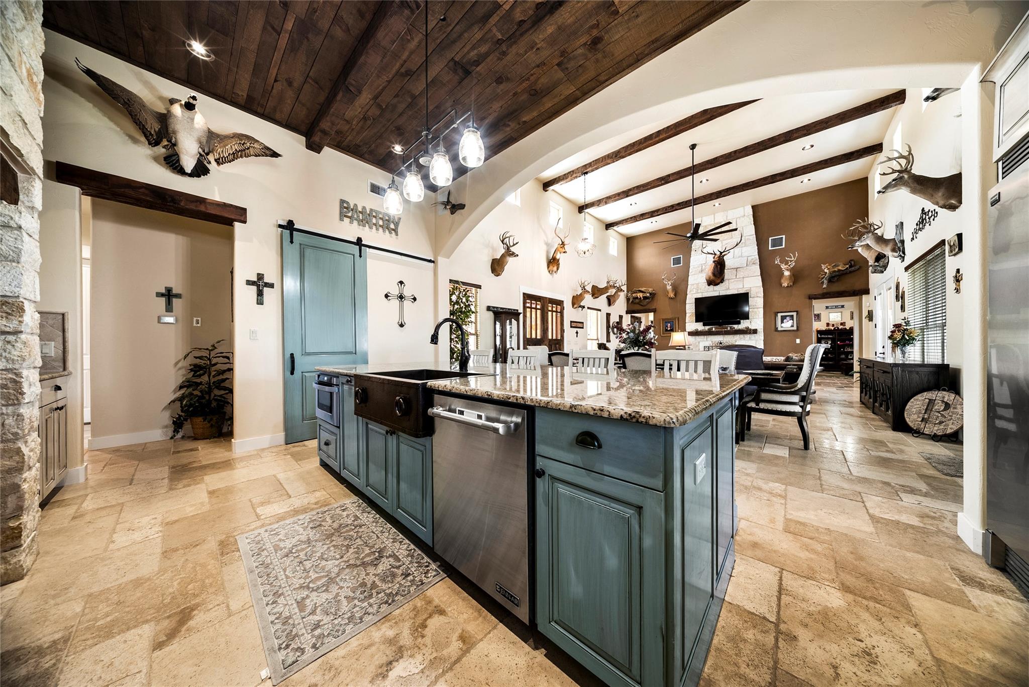 113 Taylor Creek WAY