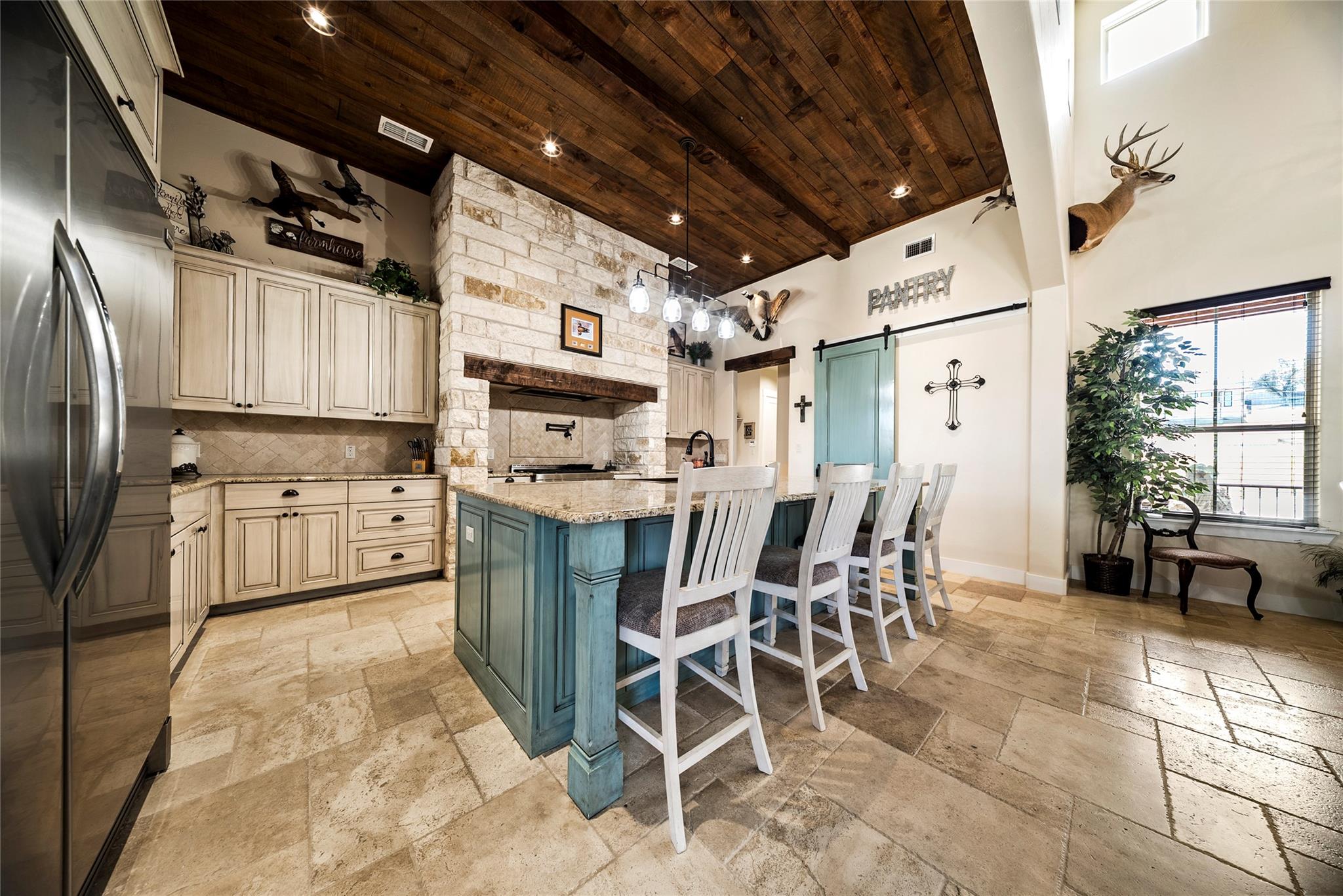 113 Taylor Creek WAY