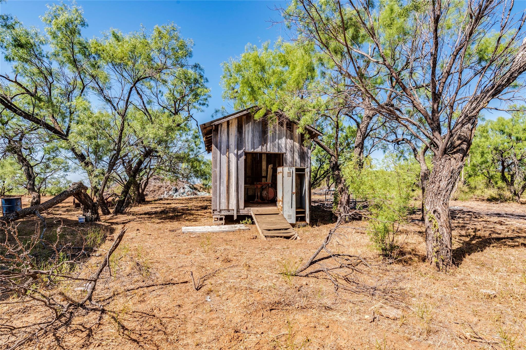 1099 County Road 247, Rochelle