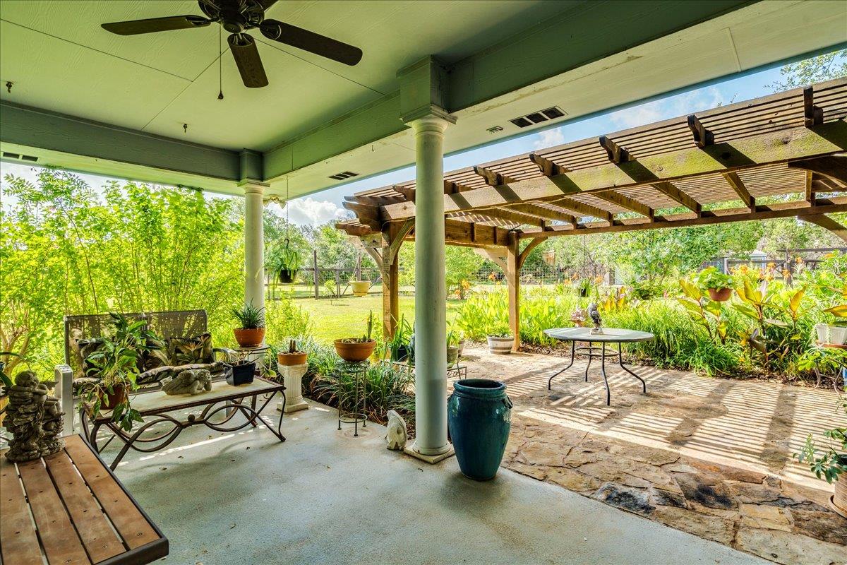 264 N Showhorse DR, Liberty Hill