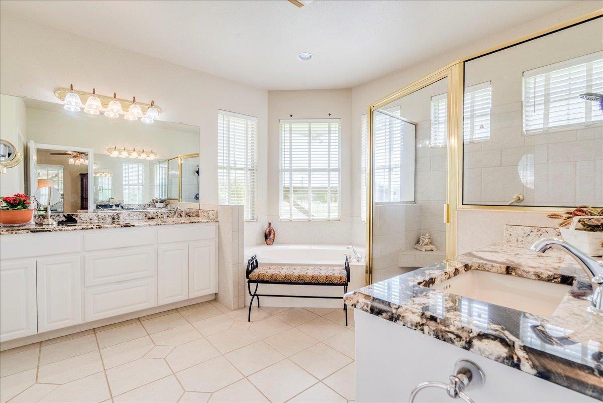 264 N Showhorse DR, Liberty Hill