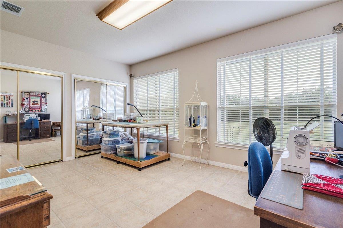 264 N Showhorse DR, Liberty Hill