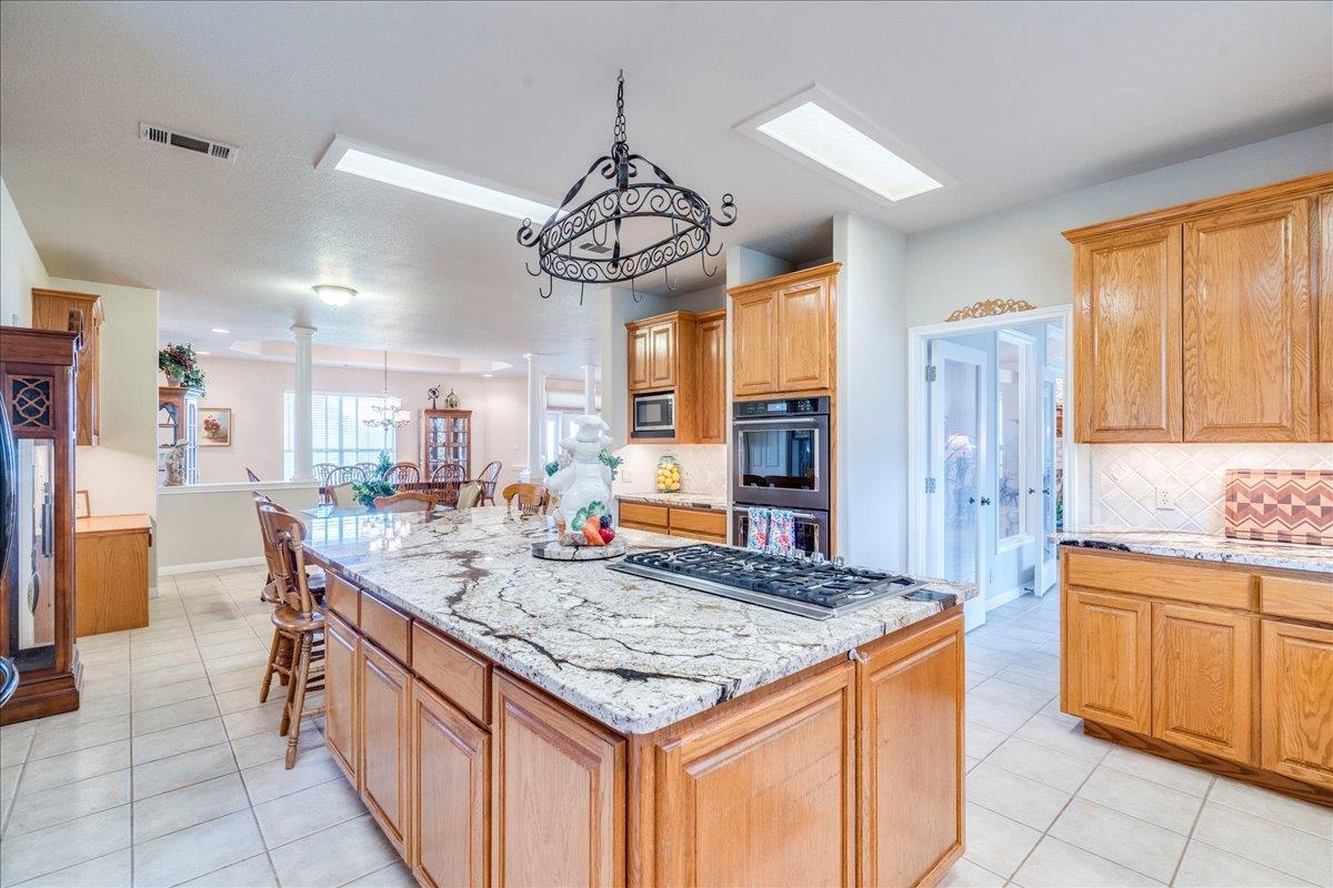 264 N Showhorse DR, Liberty Hill