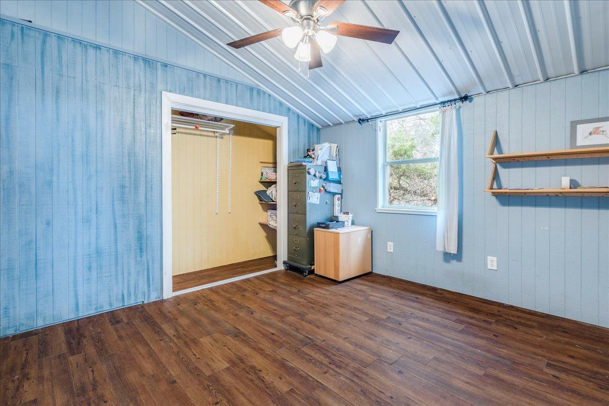 1409 Orchard DR