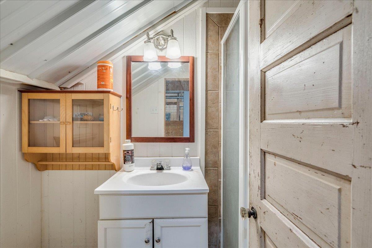 1409 Orchard DR