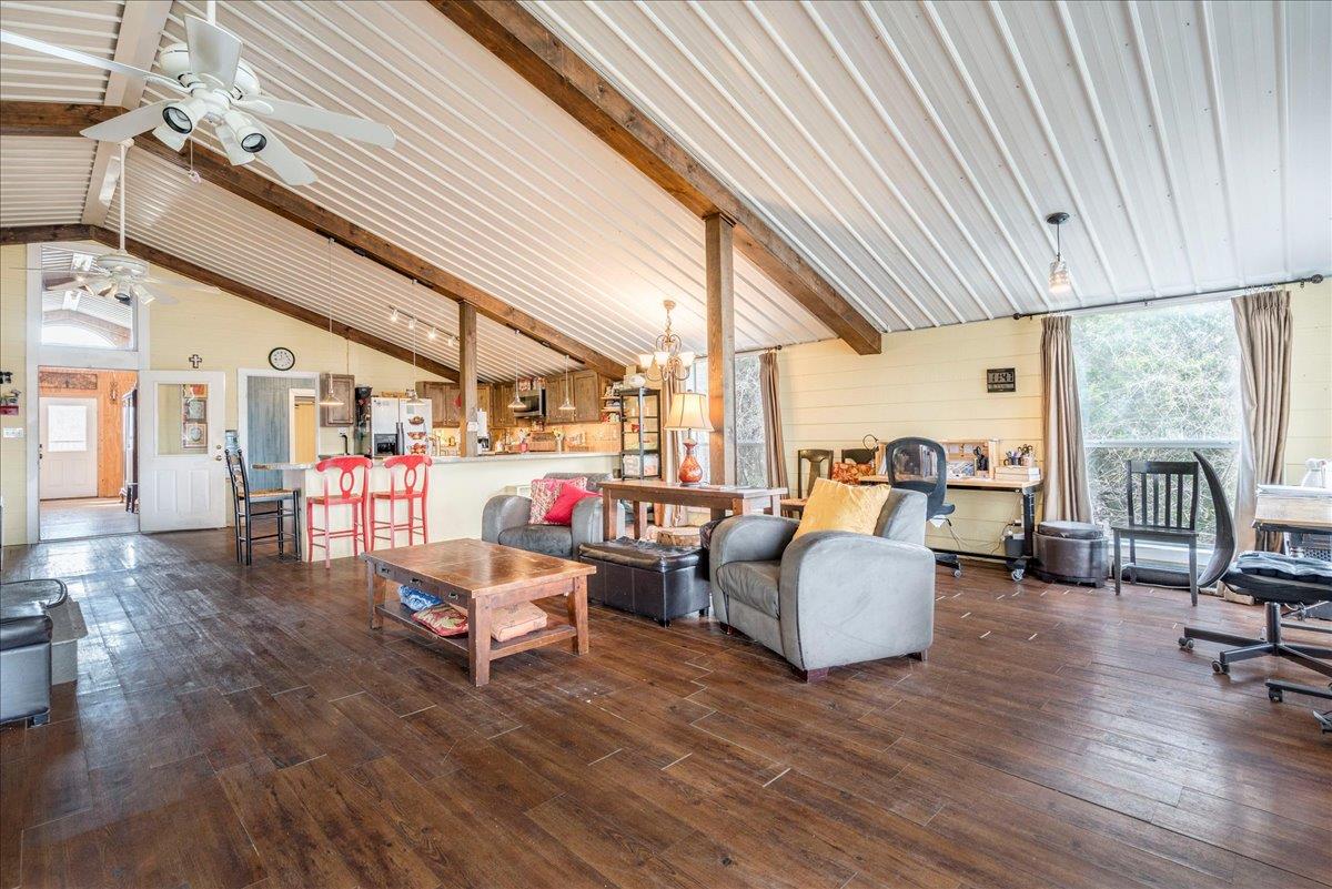 1409 Orchard DR