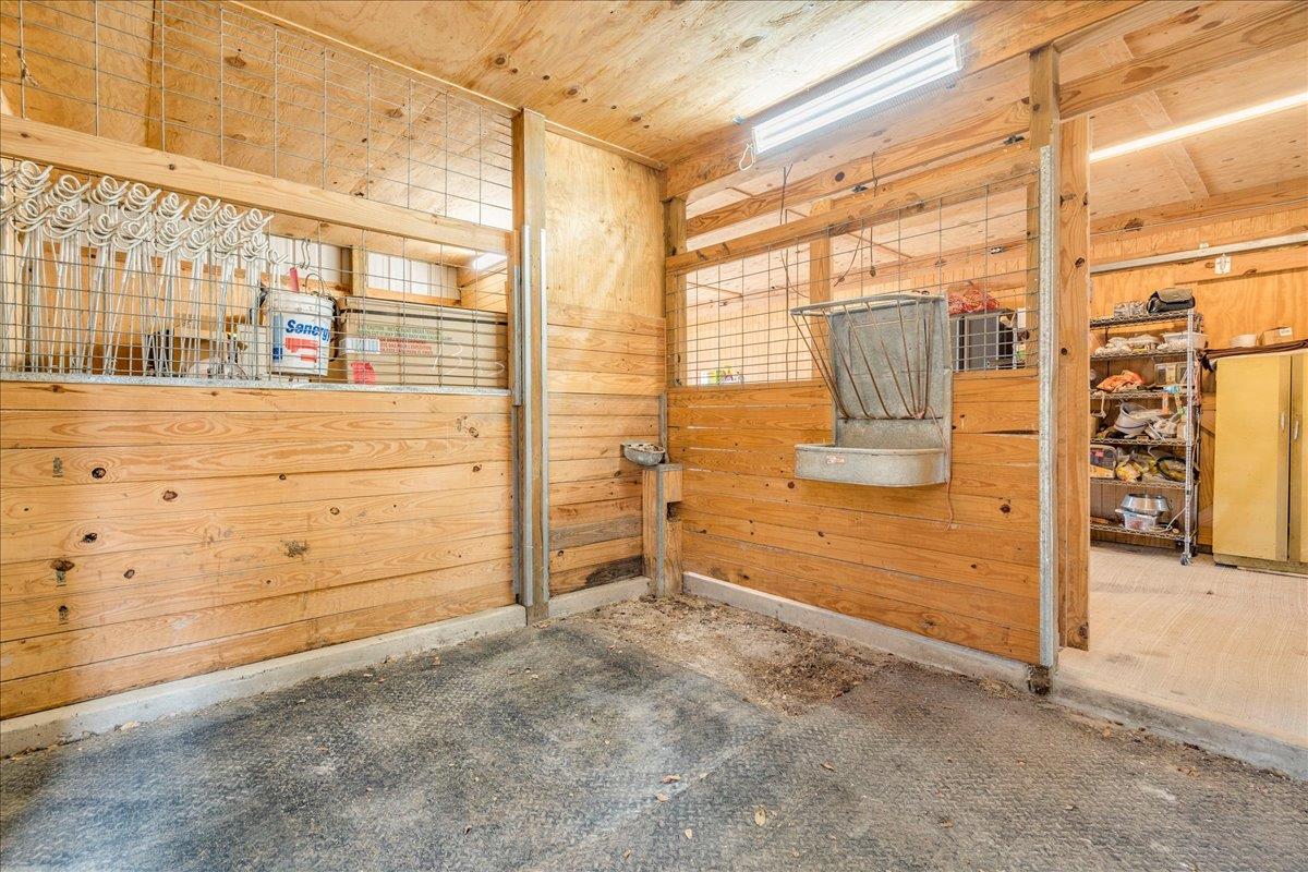 1409 Orchard DR