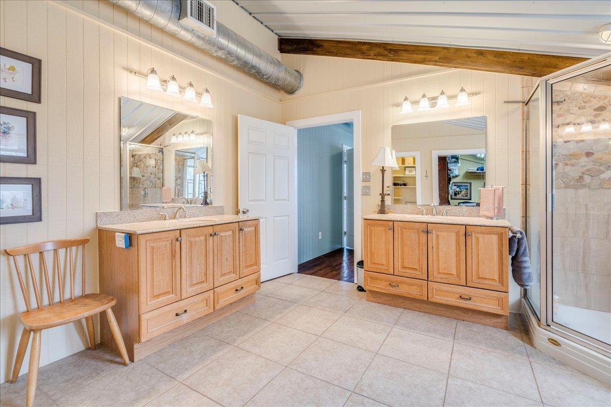 1409 Orchard DR