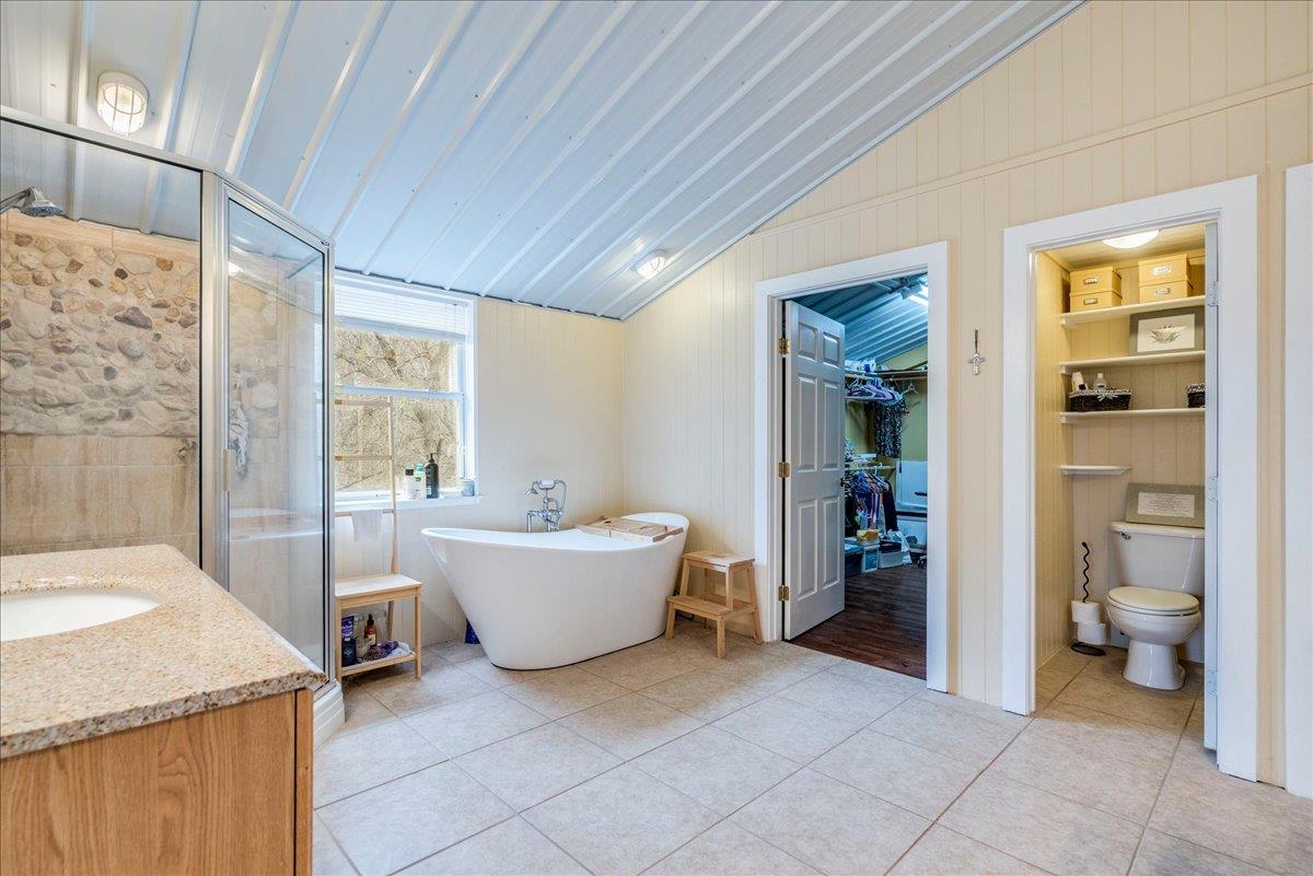 1409 Orchard DR