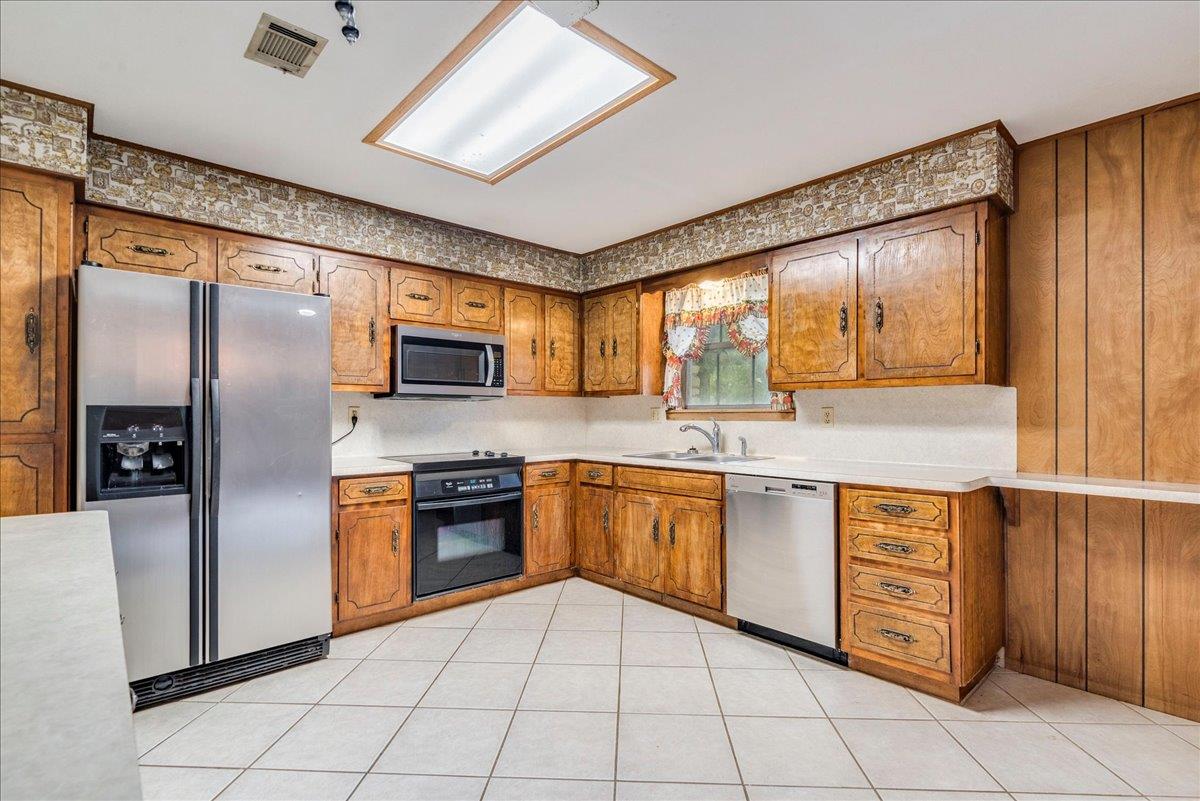 106 Tl Wilson LN