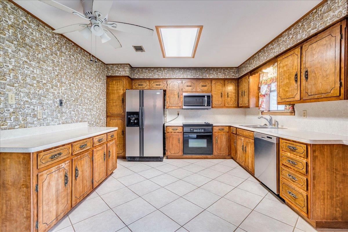 106 Tl Wilson LN