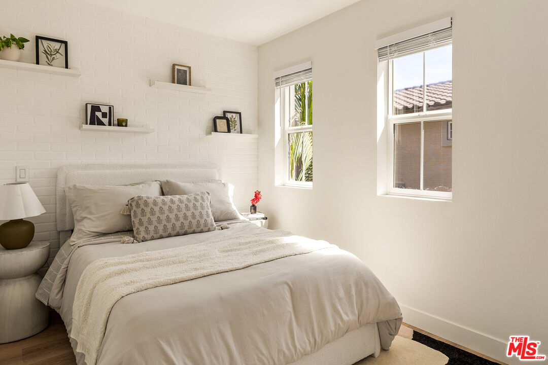 710 S San Fernando Blvd Unit: 104