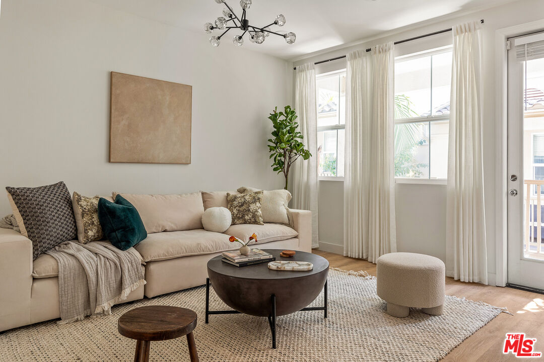 710 S San Fernando Blvd Unit: 104