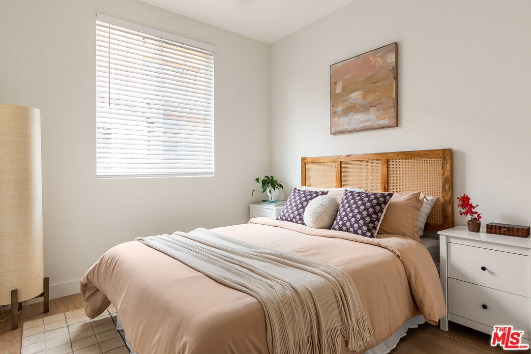 710 S San Fernando Blvd Unit: 104