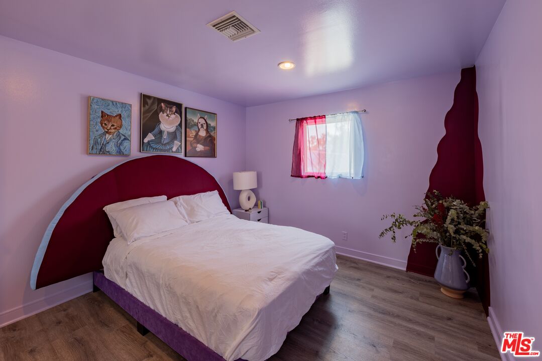 6835 Pacific View Dr