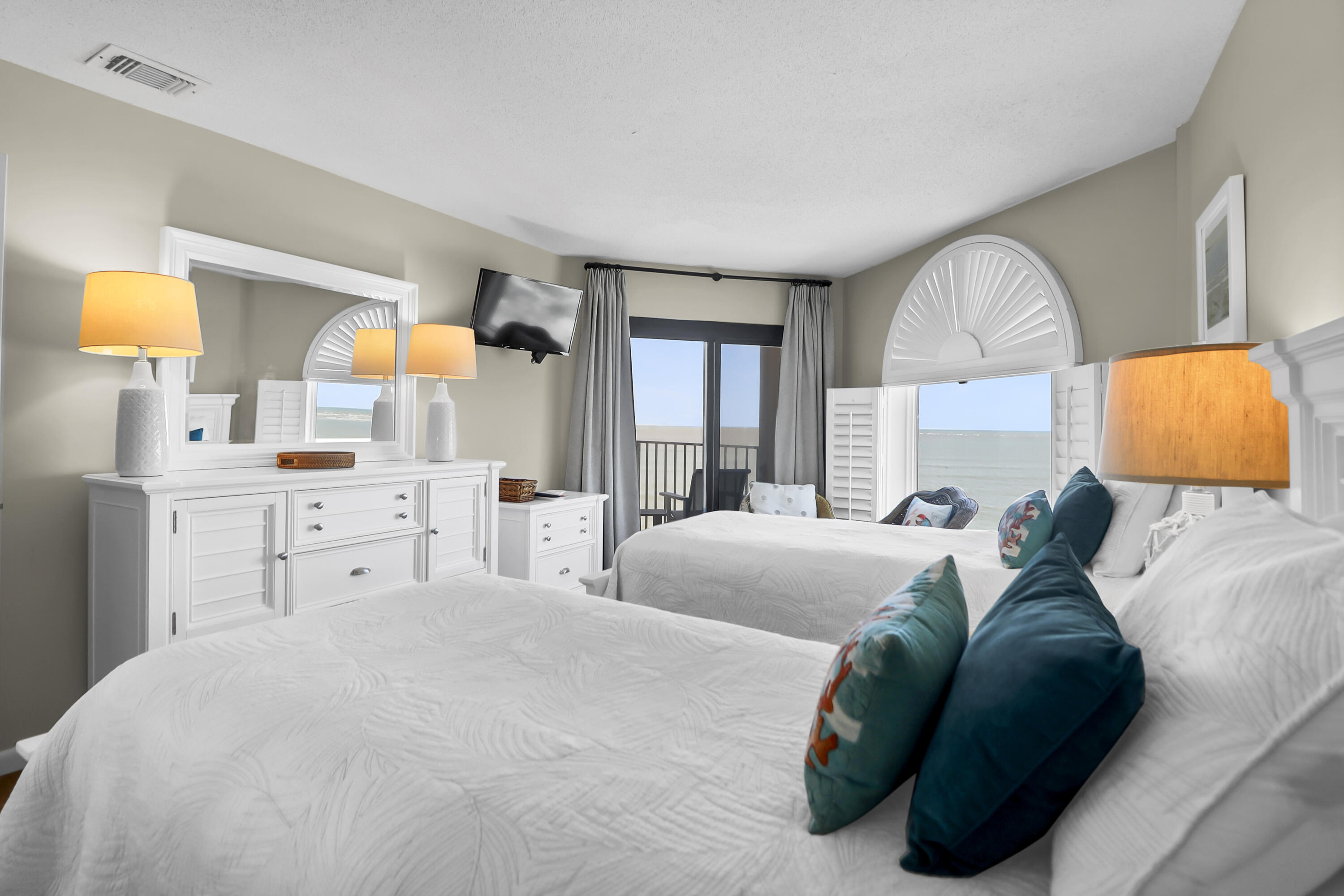 311 Seascape (Share H)